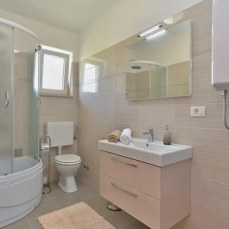 Olivera 1726 بولا