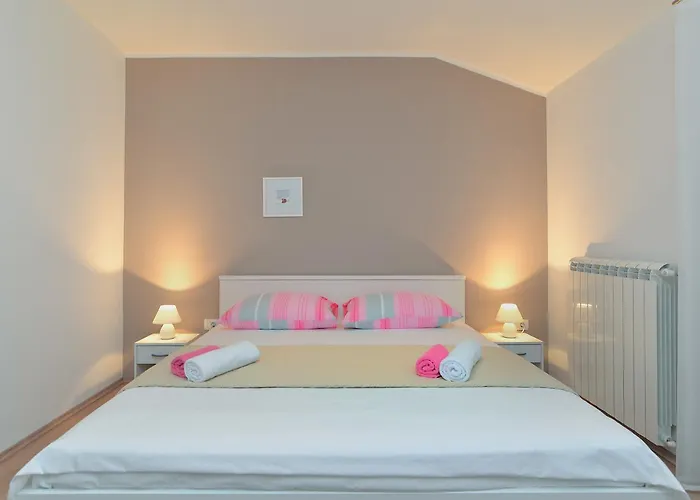 Olivera 1726 Apartman Pula