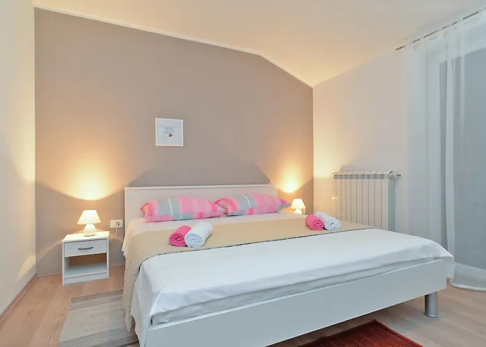 Olivera 1726 Apartmán