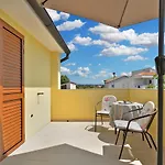 Olivera 1726 Pola