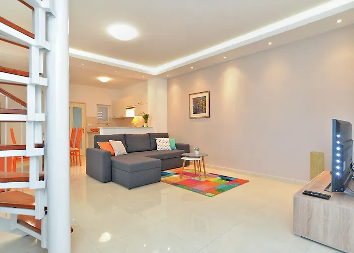 Olivera 1726 Apartament *